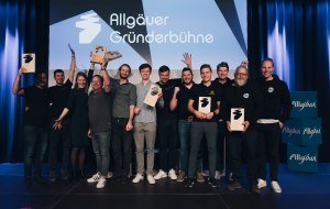 5 Siegerteams der Allgäuer Gründerbühne 2023 © Allgäu GmbH,  Isenhoff Büro