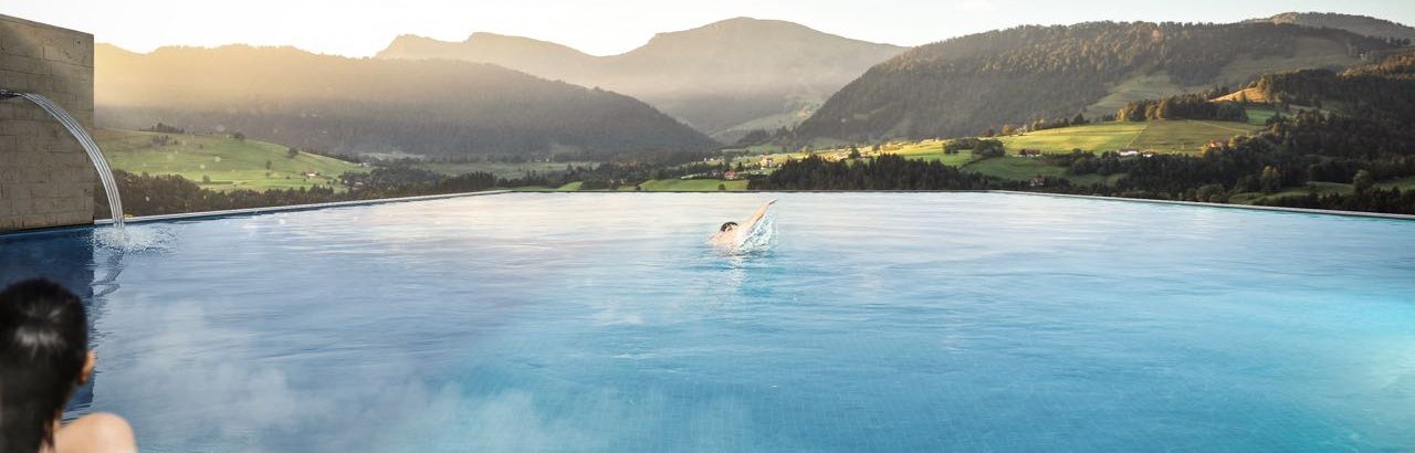 Pool: Das Bergkristall – Mein Resort im Allgäu © Bergkristall Natur und Spa