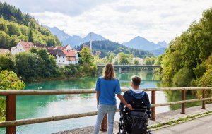 Wanderroute am Lech, als barrierefrei zertifiziert nach „Reisen für Alle“ © Füssen Tourismus und Marketing_Fabian Heinz