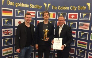 Die Preisträger nach der Verleihung der Auszeichnung „Das Goldene Stadttor“ © Füssen Tourismus und Marketing